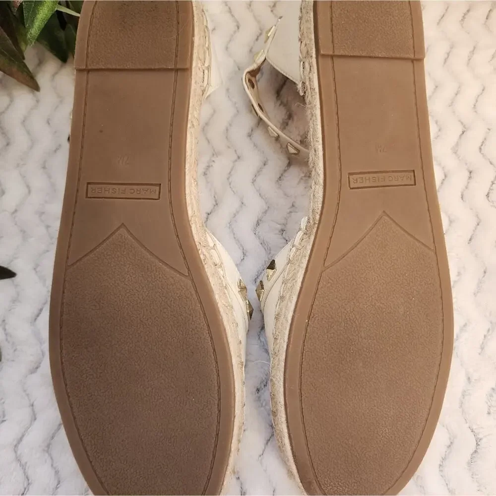 MARC FISHER ESPADRILLE CLOSED TOE STUDDED SHOES SIZE 7